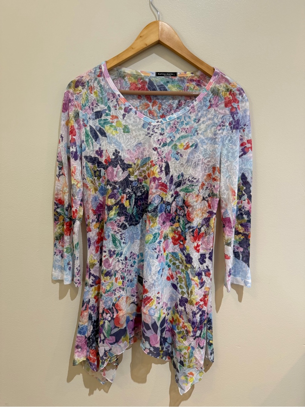 Katina Marie Multicolor Floral V-Neck Handkerchief Hem Tunic large